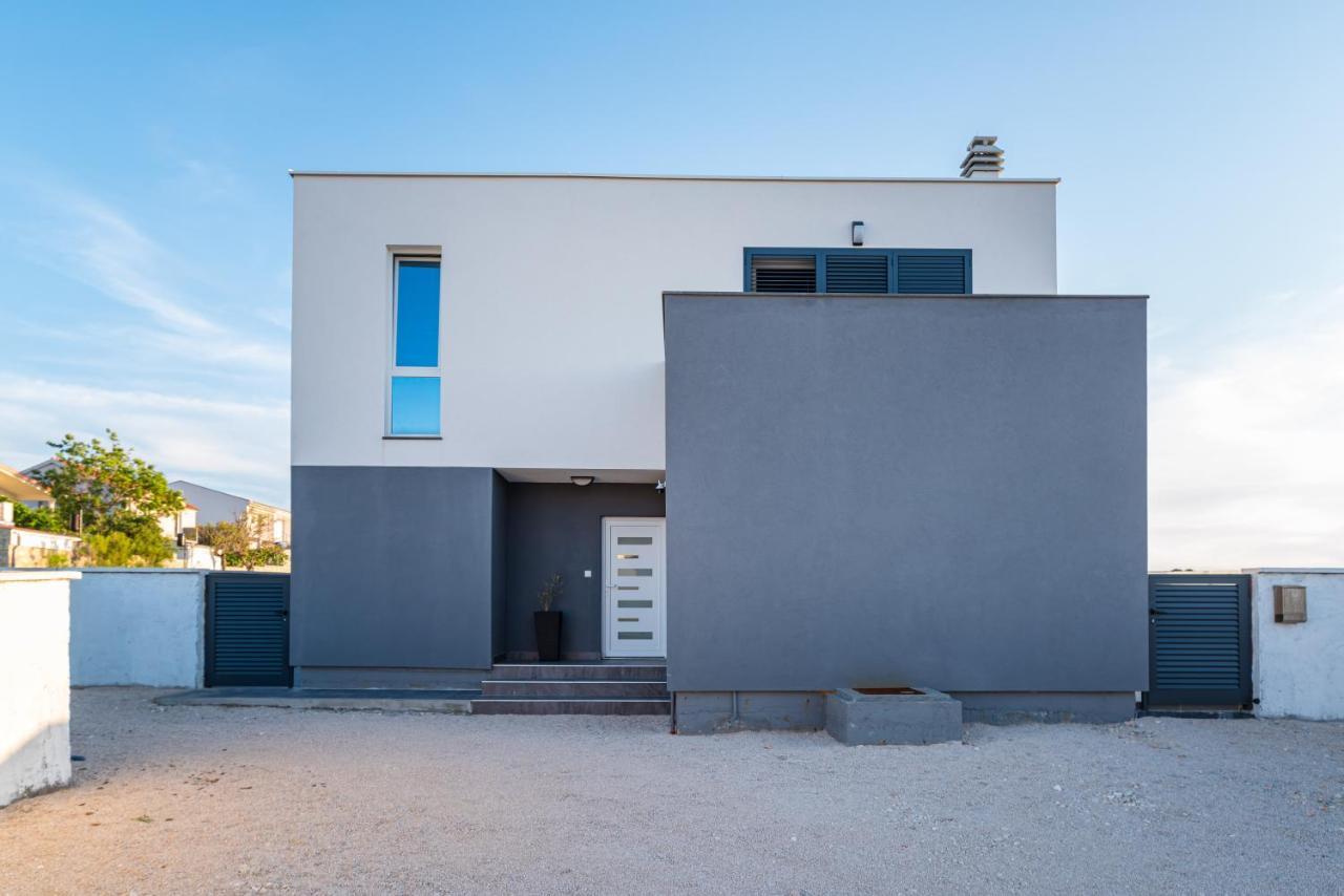 Luxury Villa Noemi Razanac Exterior photo