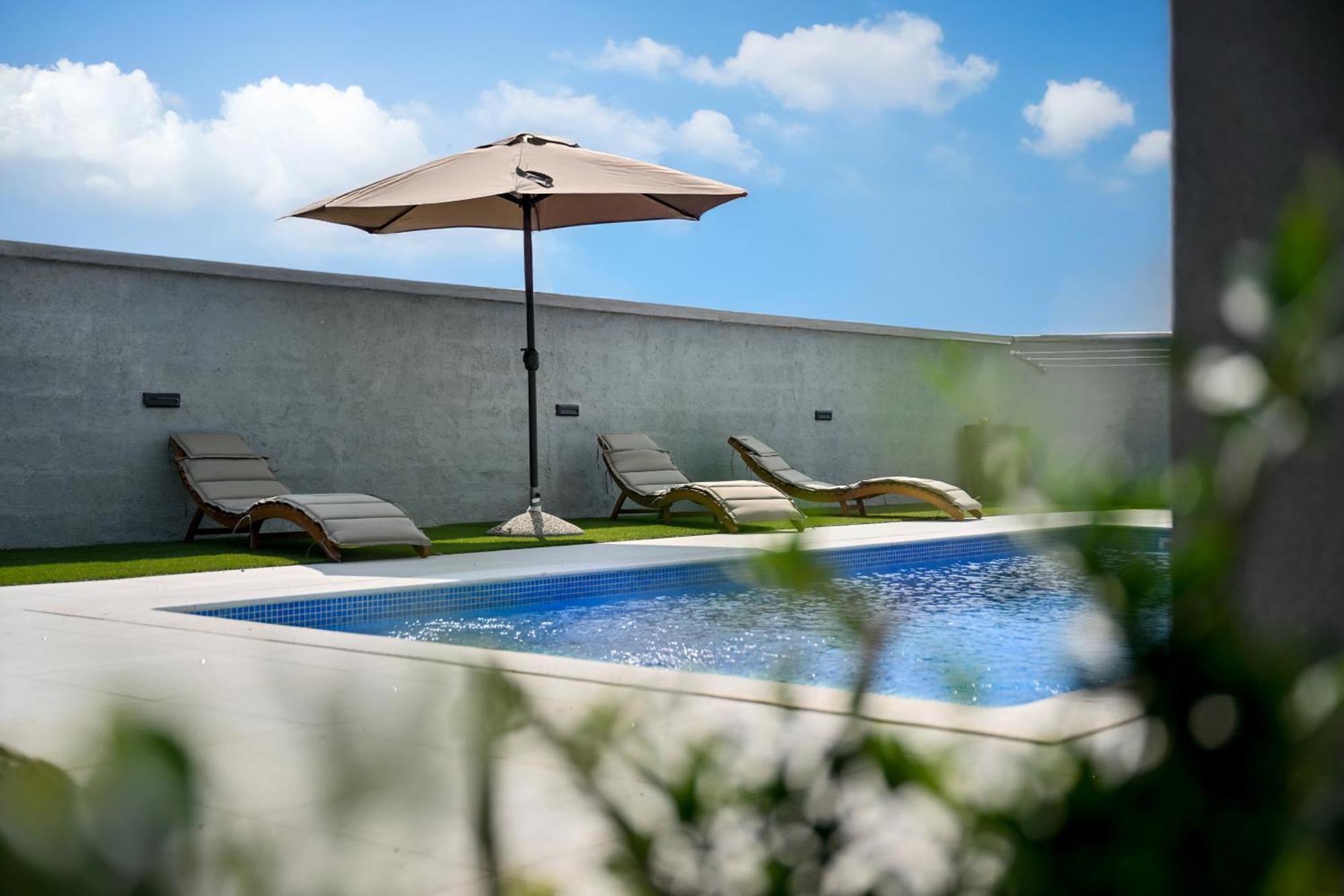 Luxury Villa Noemi Razanac Exterior photo